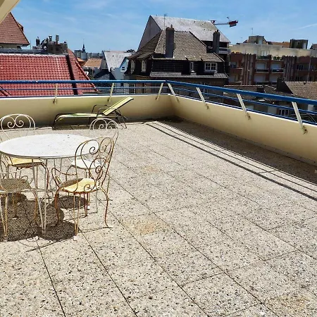 아파트 Le Royal Terrace With Sea View And Parking
